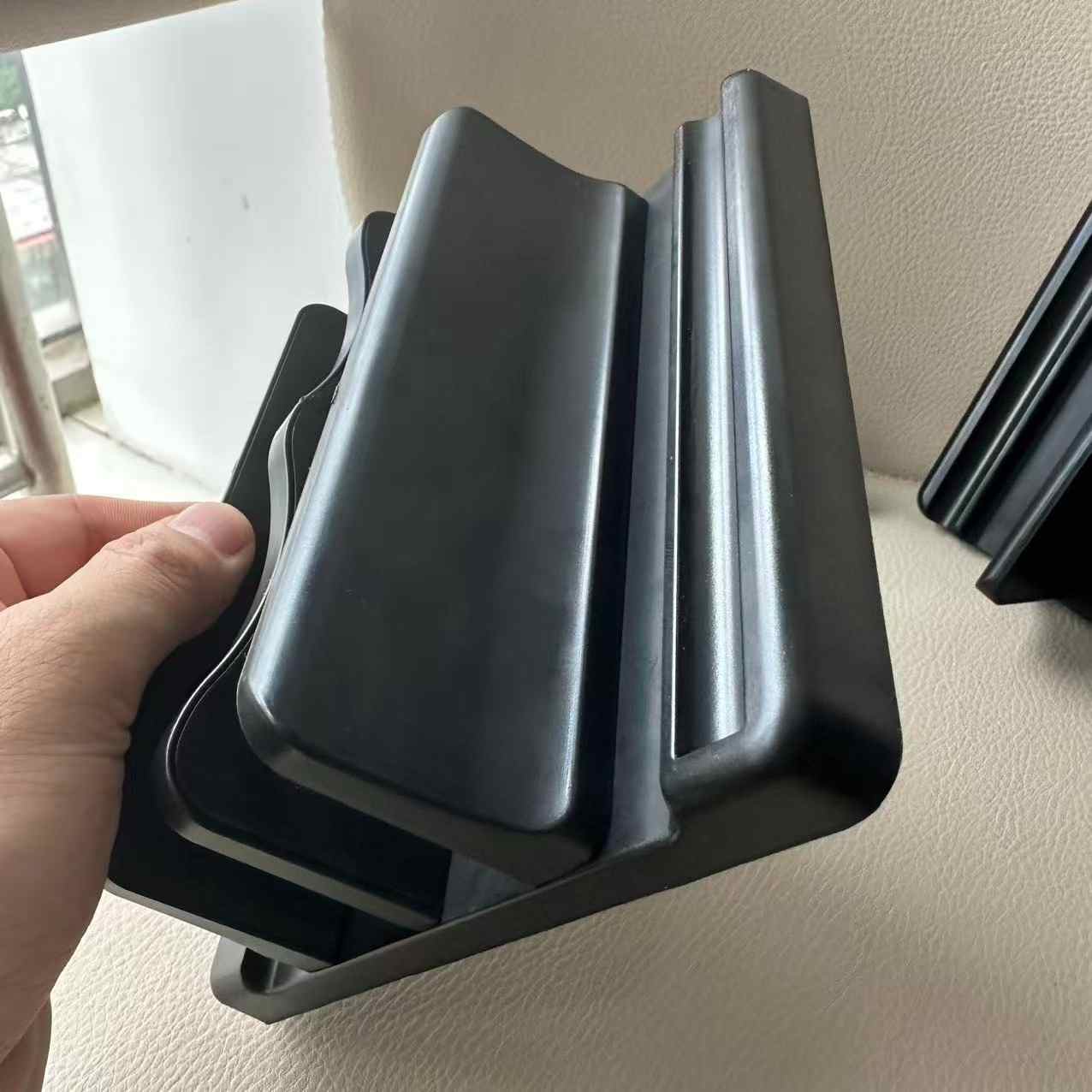 2026 Vertical Laptop Stand Pla - Phone Accessories Rack のレビューと価格